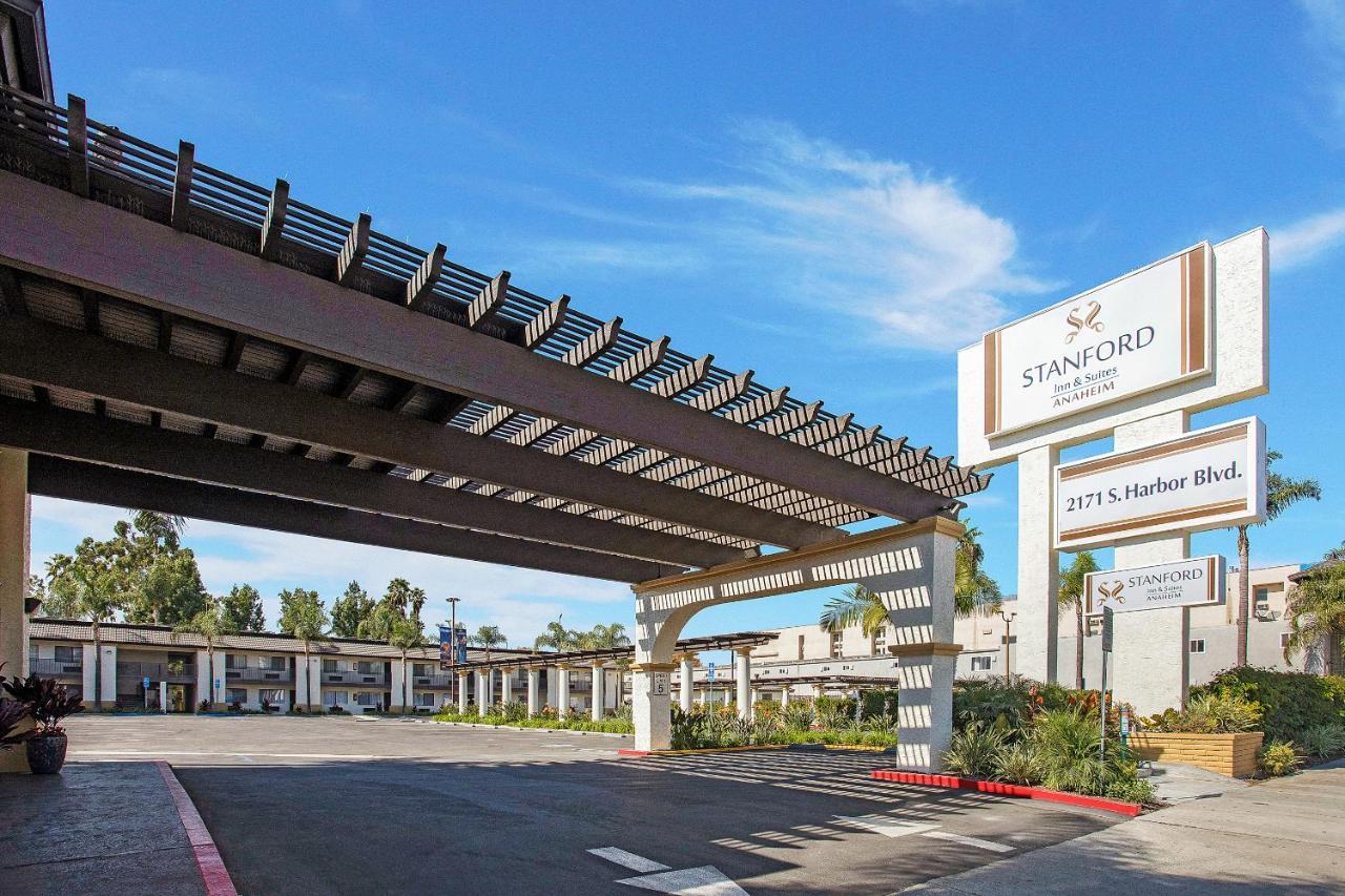 Stanford Inn & Suites Anaheim Exteriér fotografie