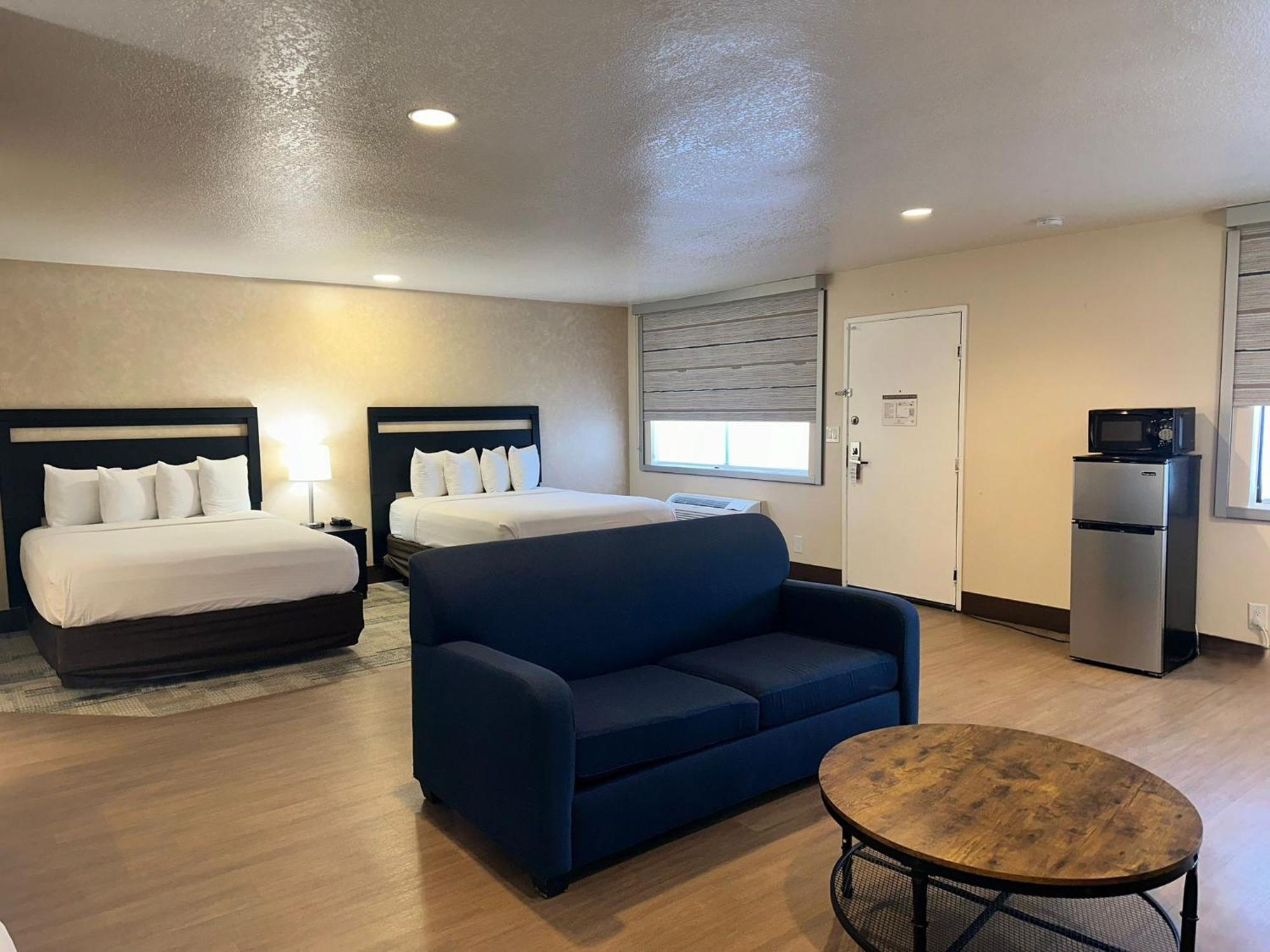 Stanford Inn & Suites Anaheim Exteriér fotografie