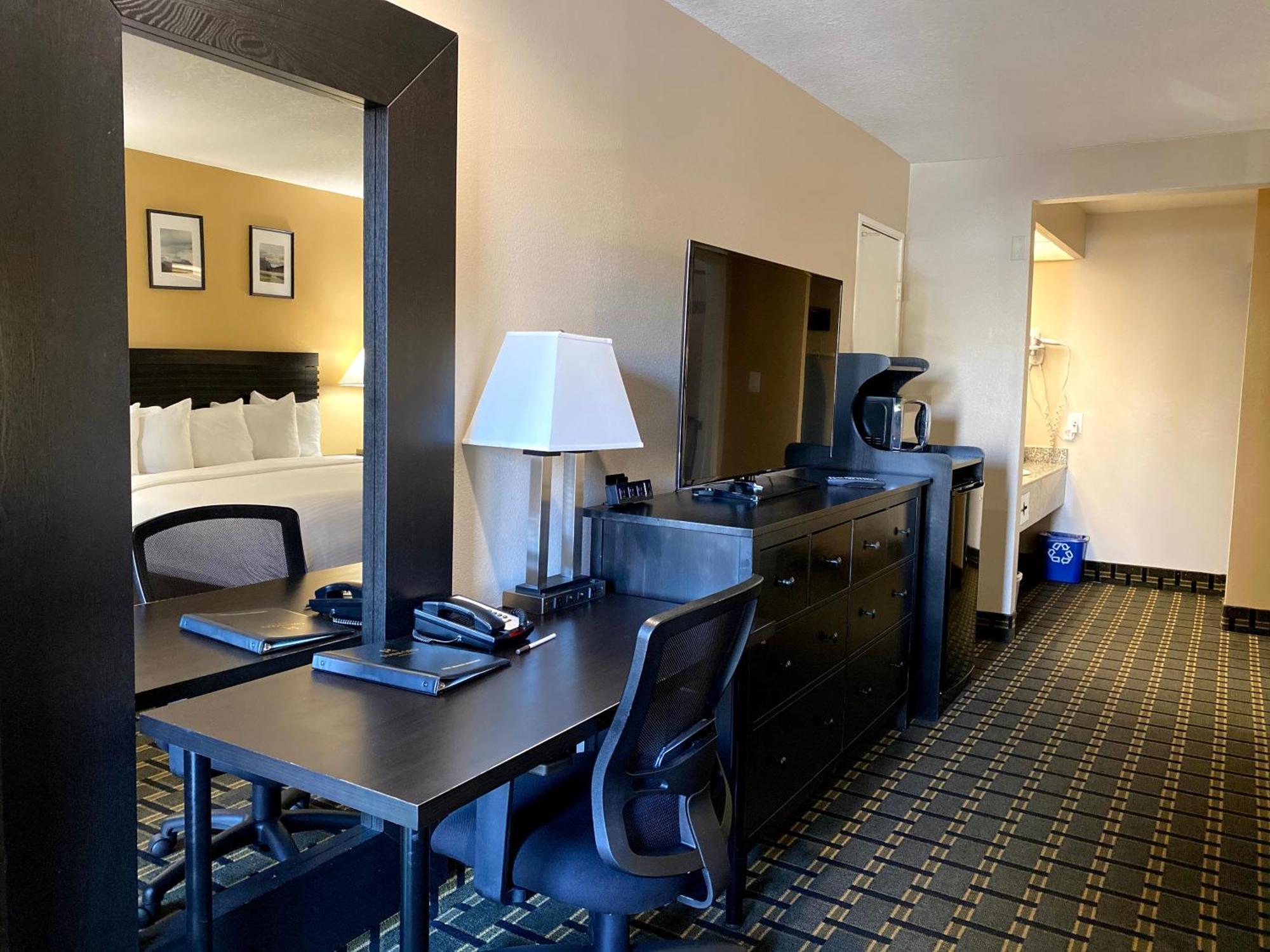 Stanford Inn & Suites Anaheim Exteriér fotografie