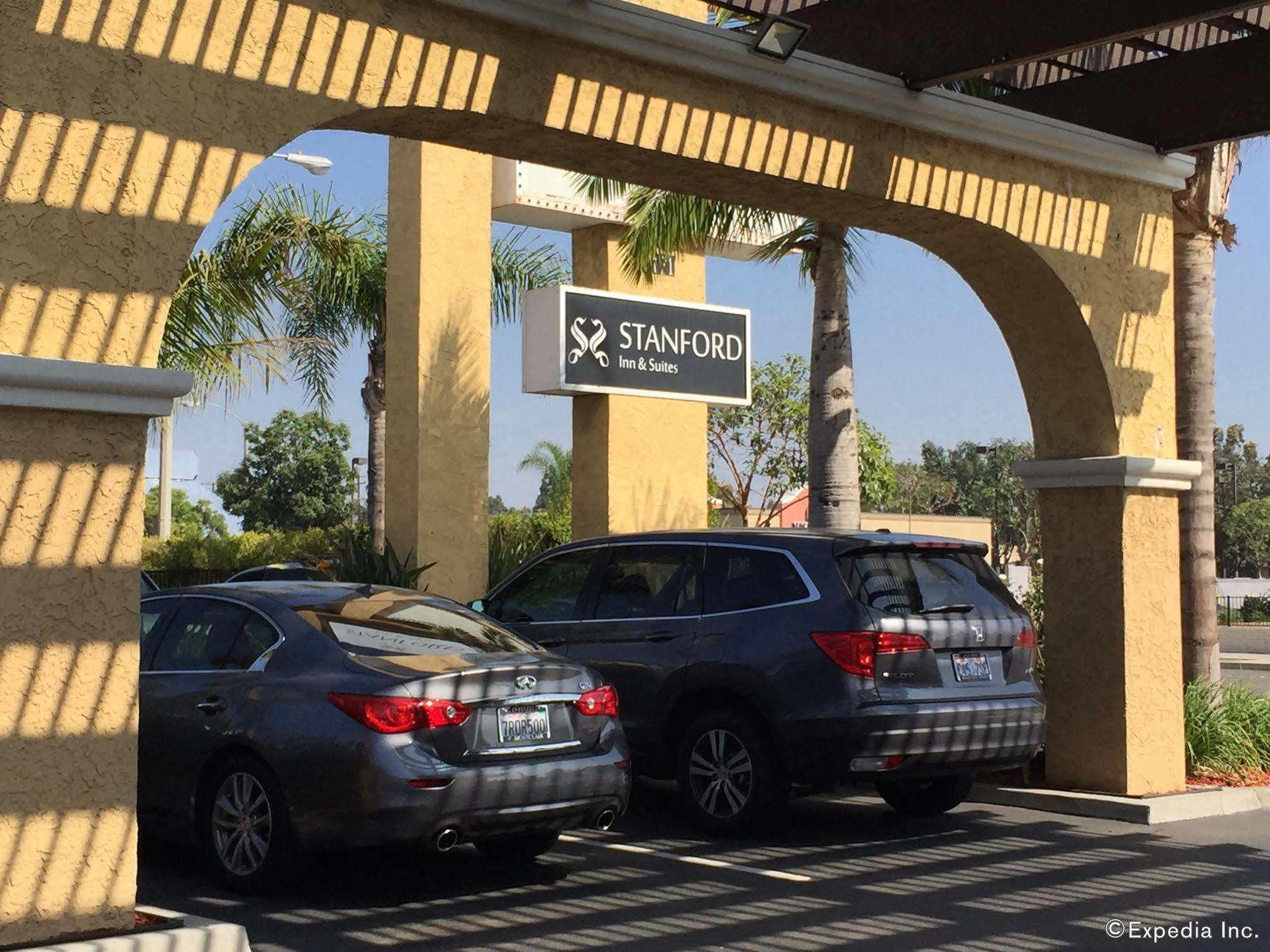 Stanford Inn & Suites Anaheim Exteriér fotografie